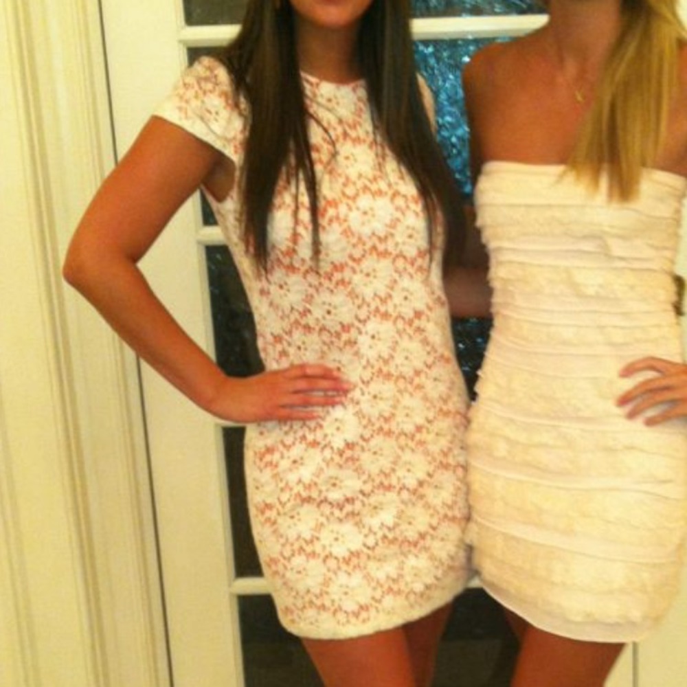 Comfortable orange lace dress